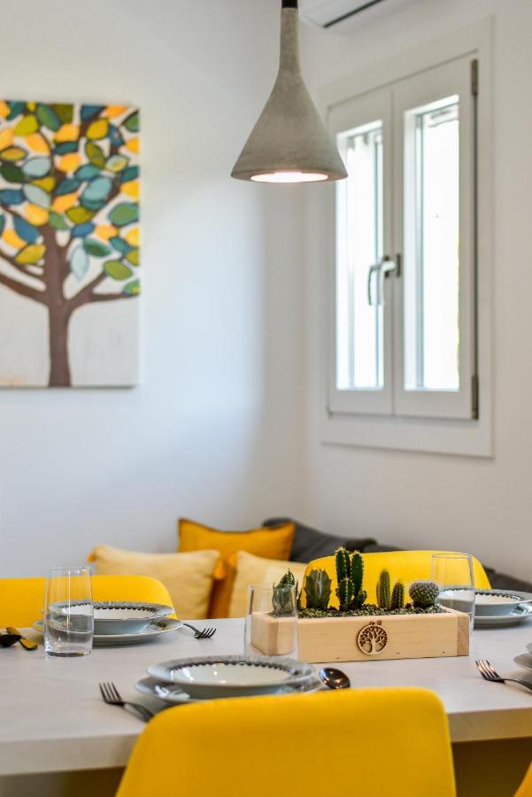 White Rock Milos Suites Adamantas  Bagian luar foto